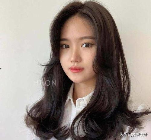 山西网红梁昕头发颜色,染发新潮流，色彩斑斓的时尚传奇