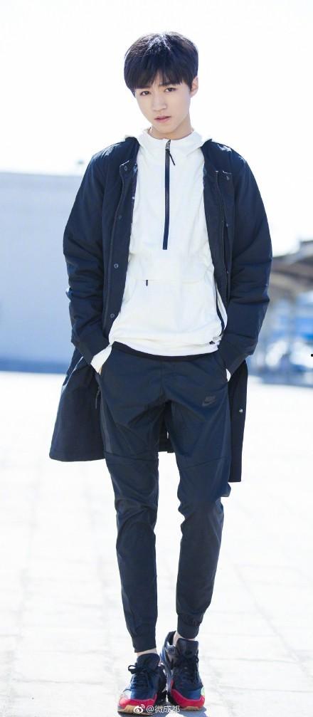 男明星外套,探寻流行元素与个性魅力